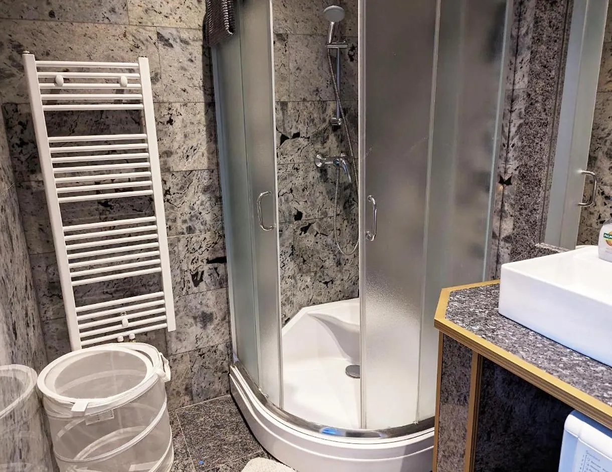 Schoenbrunn Palace Apartments Free Parking And 24H Check-In Vienna