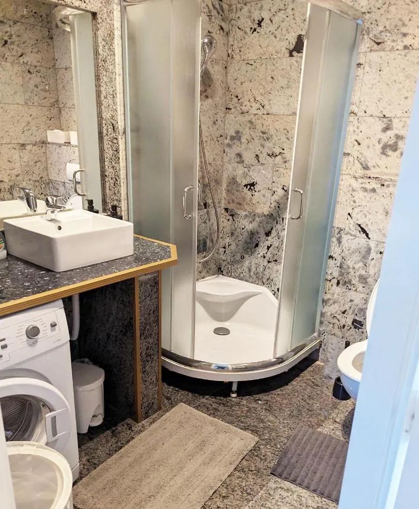 Schoenbrunn Palace Apartments Free Parking And 24H Check-In Vienna Austria