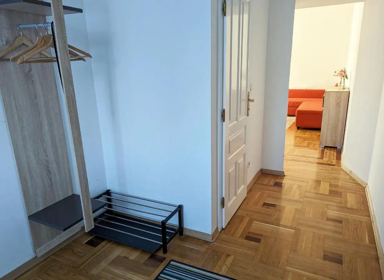 Schoenbrunn Palace Apartments Free Parking And 24H Check-In Vienna