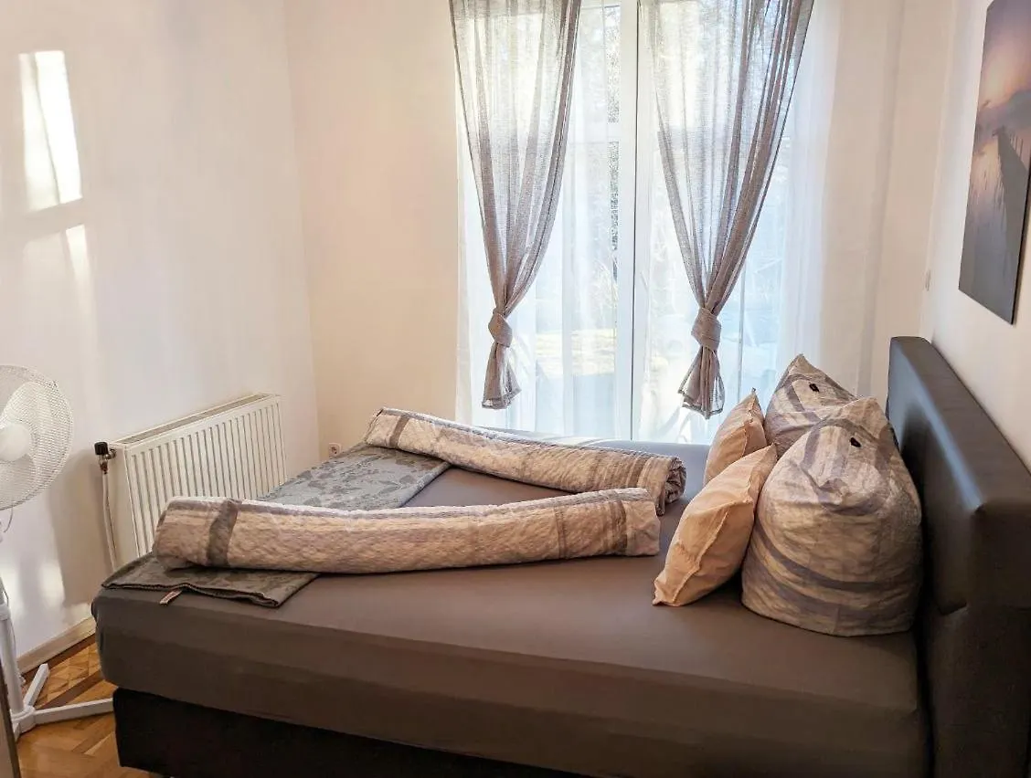 Schoenbrunn Palace Apartments Free Parking And 24H Check-In Vienna