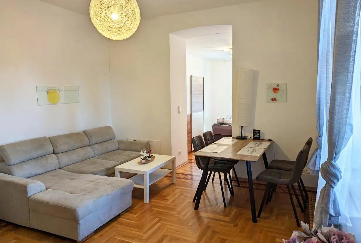 Schoenbrunn Palace Apartments Free Parking And 24H Check-In Vienna 0*,